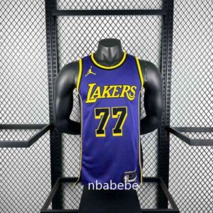 Maillot de Basket NBA Los Angeles Lakers Jordan 2023 Dončić 77 Violet